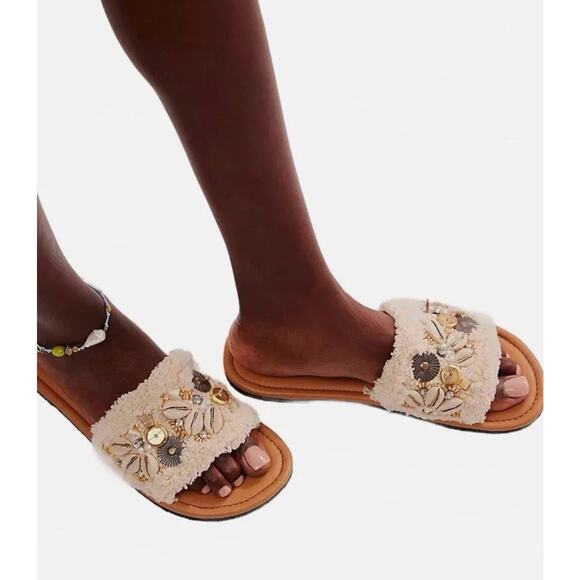 Free People Women's Size 7.5 Shipwreck Surf Shell Sandals Chalk New - Picture 3 of 7